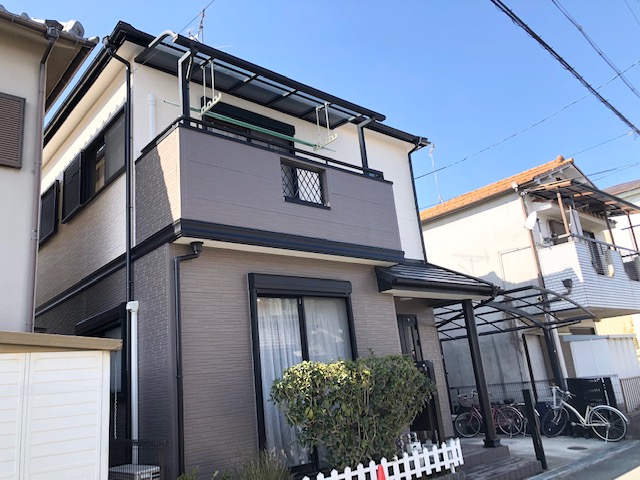 塗装完了後のT様邸外観