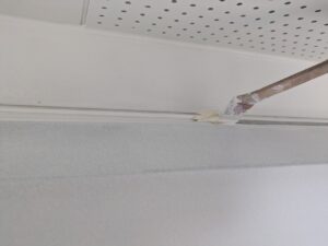 シャッターボックス 中塗り塗装