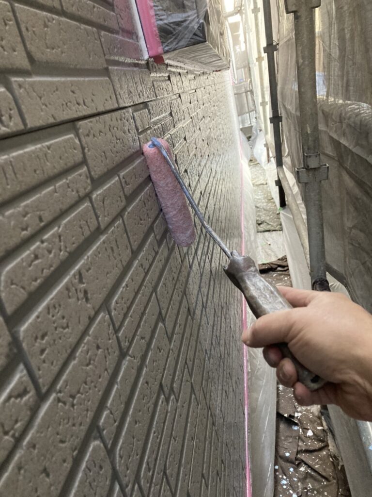 外壁塗装（下塗り）伊賀市T様邸