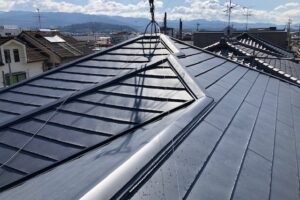 【伊賀市】屋根カバー工法による重ね張りリフォーム