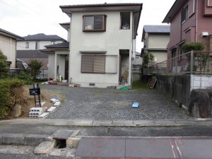 【駐車場増設・外構工事】三重県名張市O様邸　駐車場増設工事が始まりました。