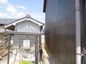 奈良県桜井市　外壁カバー工法工事　プリント鋼板張る3