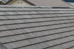 【名張市】屋根塗装「超耐久・長持ちする塗料」実証済！20年耐久のナノルーフ20を使用