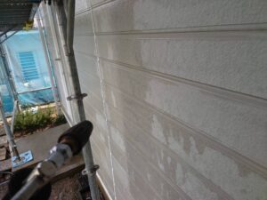 三重県名張市M様　外壁塗装　高圧洗浄2