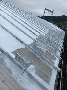 奈良県宇陀市　屋根の下塗りに錆び止め塗装で長持ち