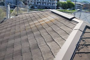 橿原市　耐用年数20年のガイナを屋根に塗装リフォーム