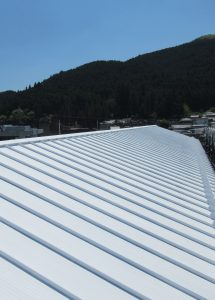 奈良県宇陀市　電気代が下がる遮熱効果のガイナを屋根塗装