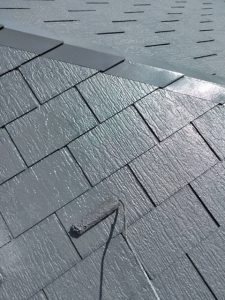 伊賀市　スレート屋根に汚れに強いシリコン塗料で塗り替え