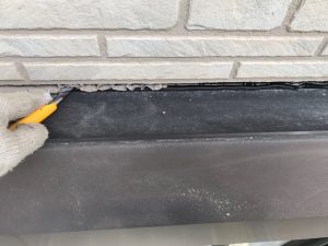 伊賀市　雨漏り防止に30年持つシーリング材で外壁修理