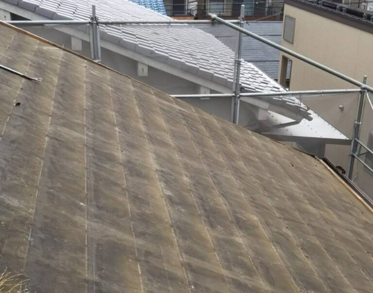 名張市S様の屋根工事の続き セメント瓦捲った後