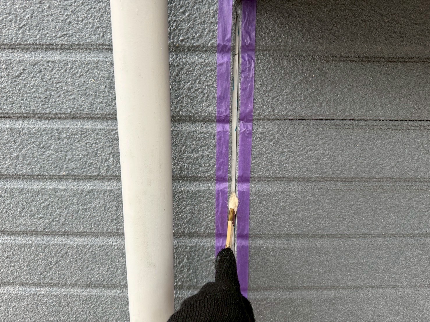 目地 プライマー 奥まで丁寧